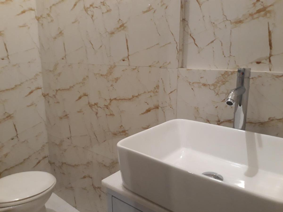 Alsalam Syariah Guesthouse Solo Εξωτερικό φωτογραφία