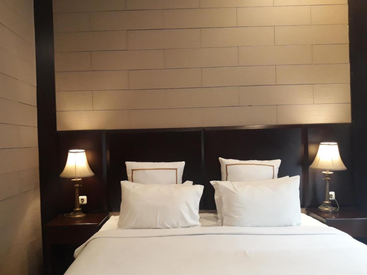 Alsalam Syariah Guesthouse Solo Εξωτερικό φωτογραφία