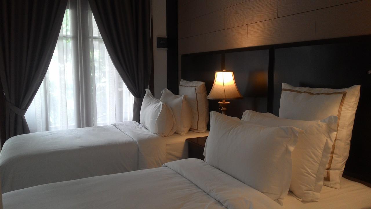 Alsalam Syariah Guesthouse Solo Εξωτερικό φωτογραφία